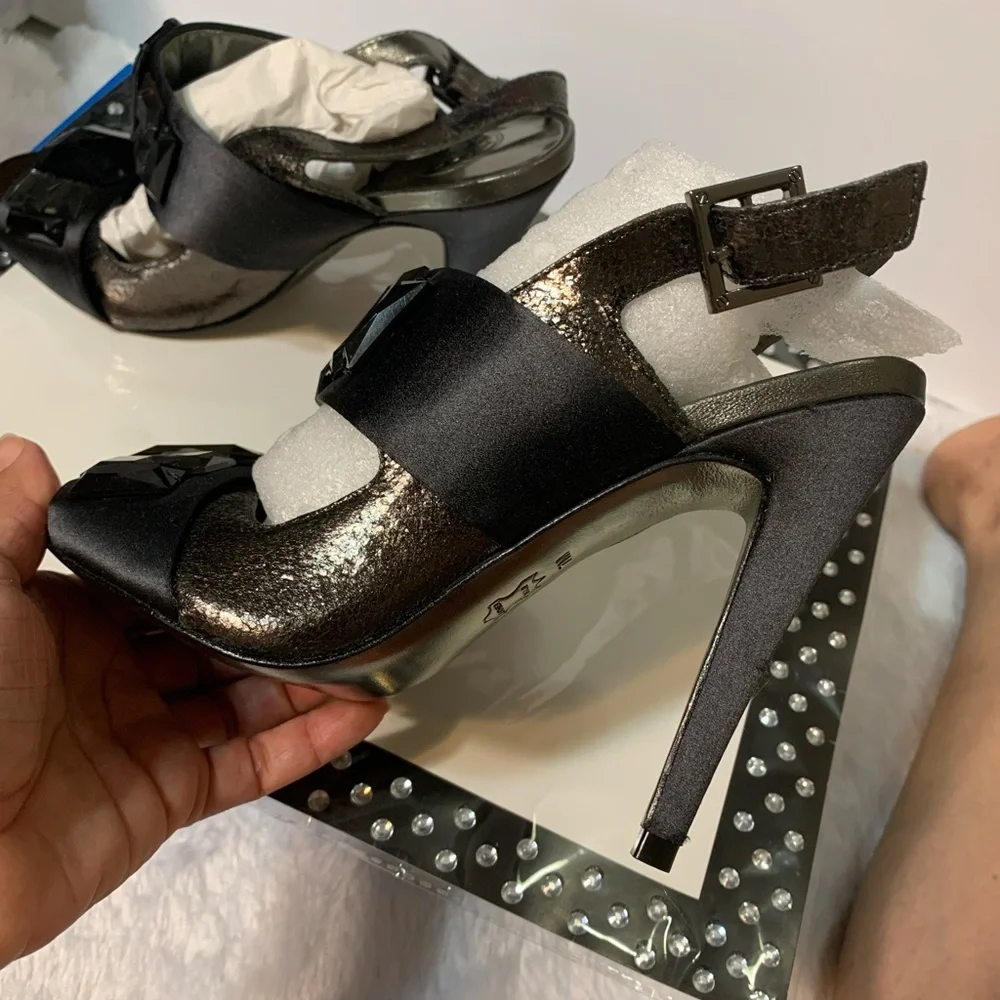 Tory Burch embellished ankle-strap sandals size 7